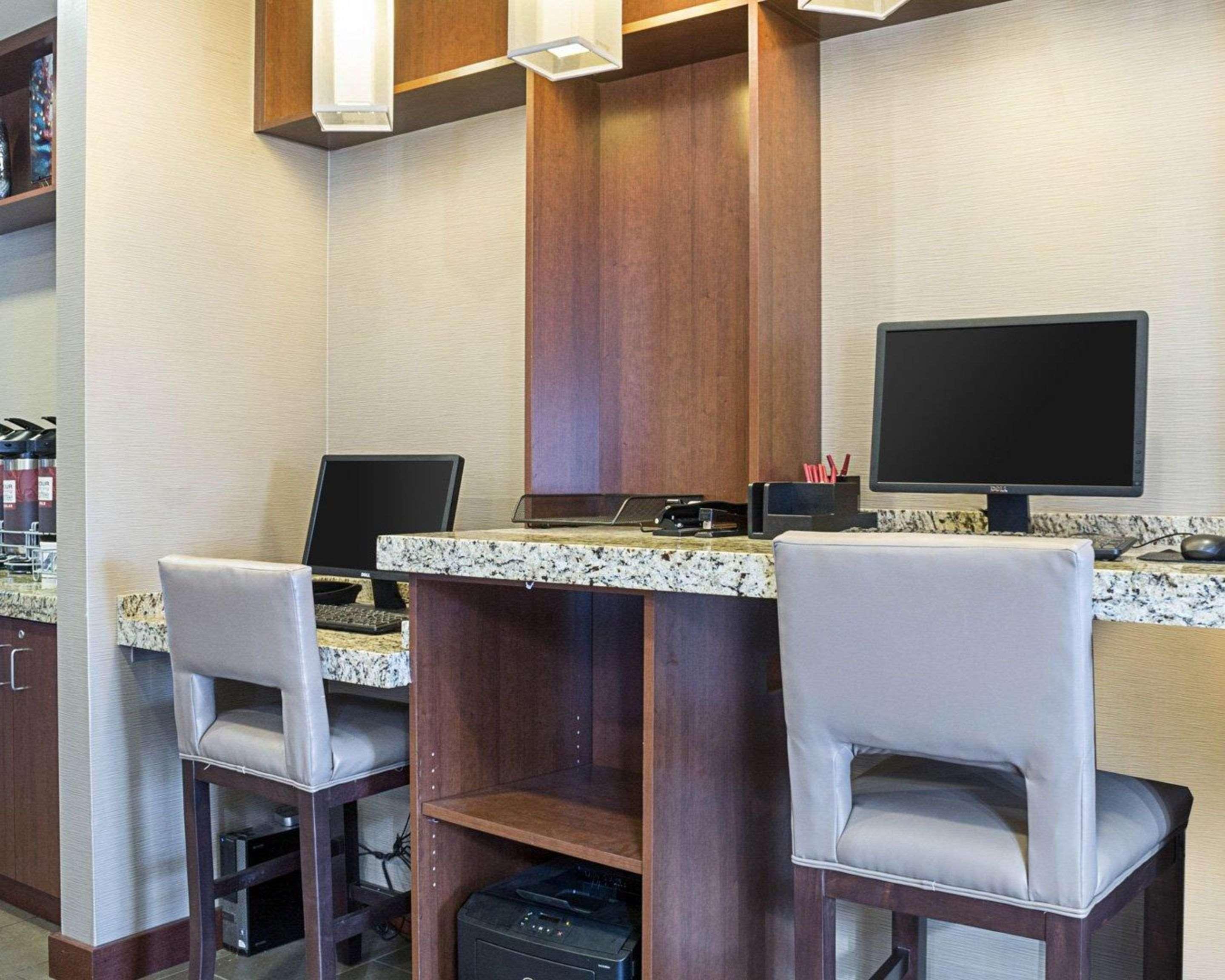 Comfort Suites Fargo Medical Center Εξωτερικό φωτογραφία