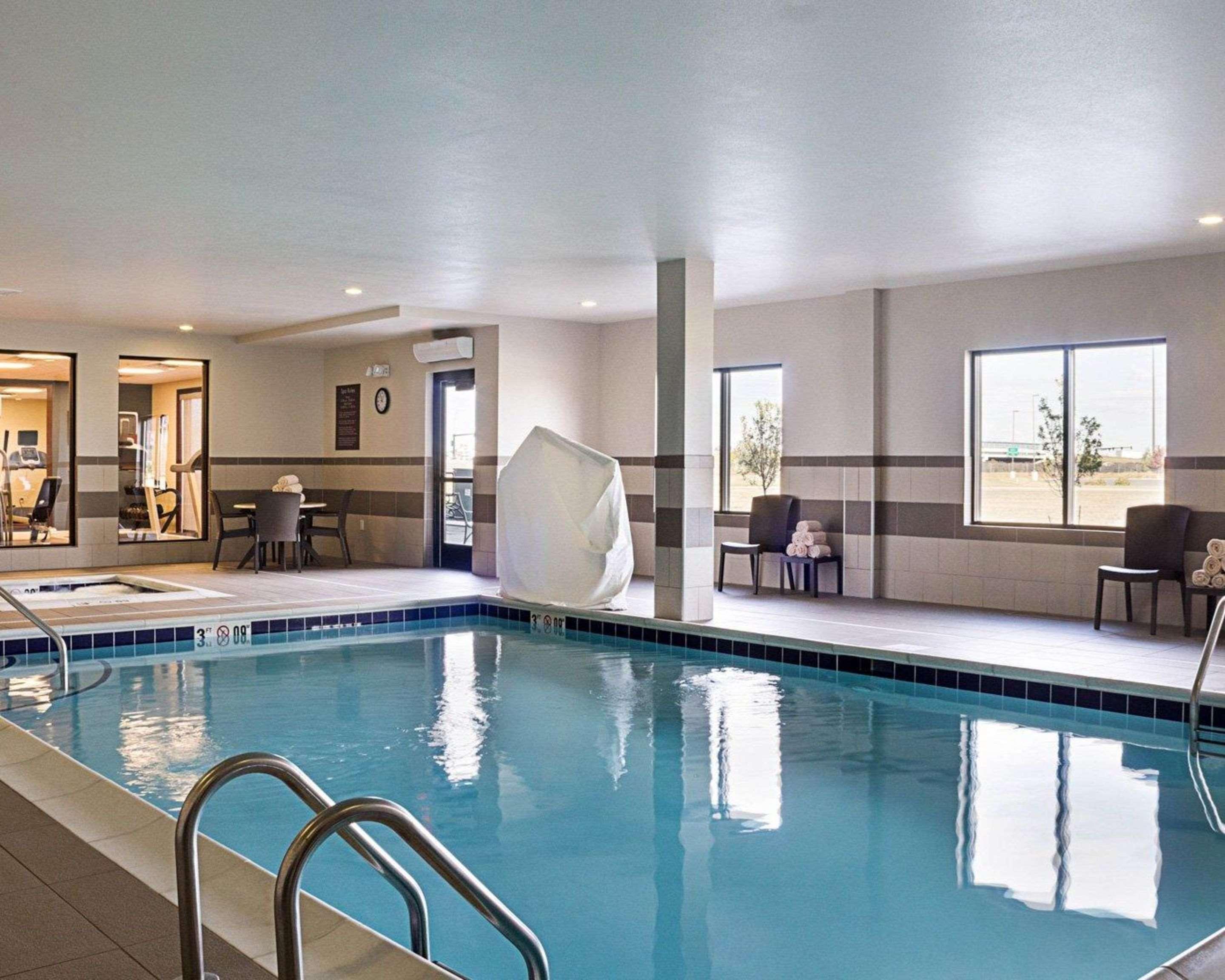 Comfort Suites Fargo Medical Center Εξωτερικό φωτογραφία