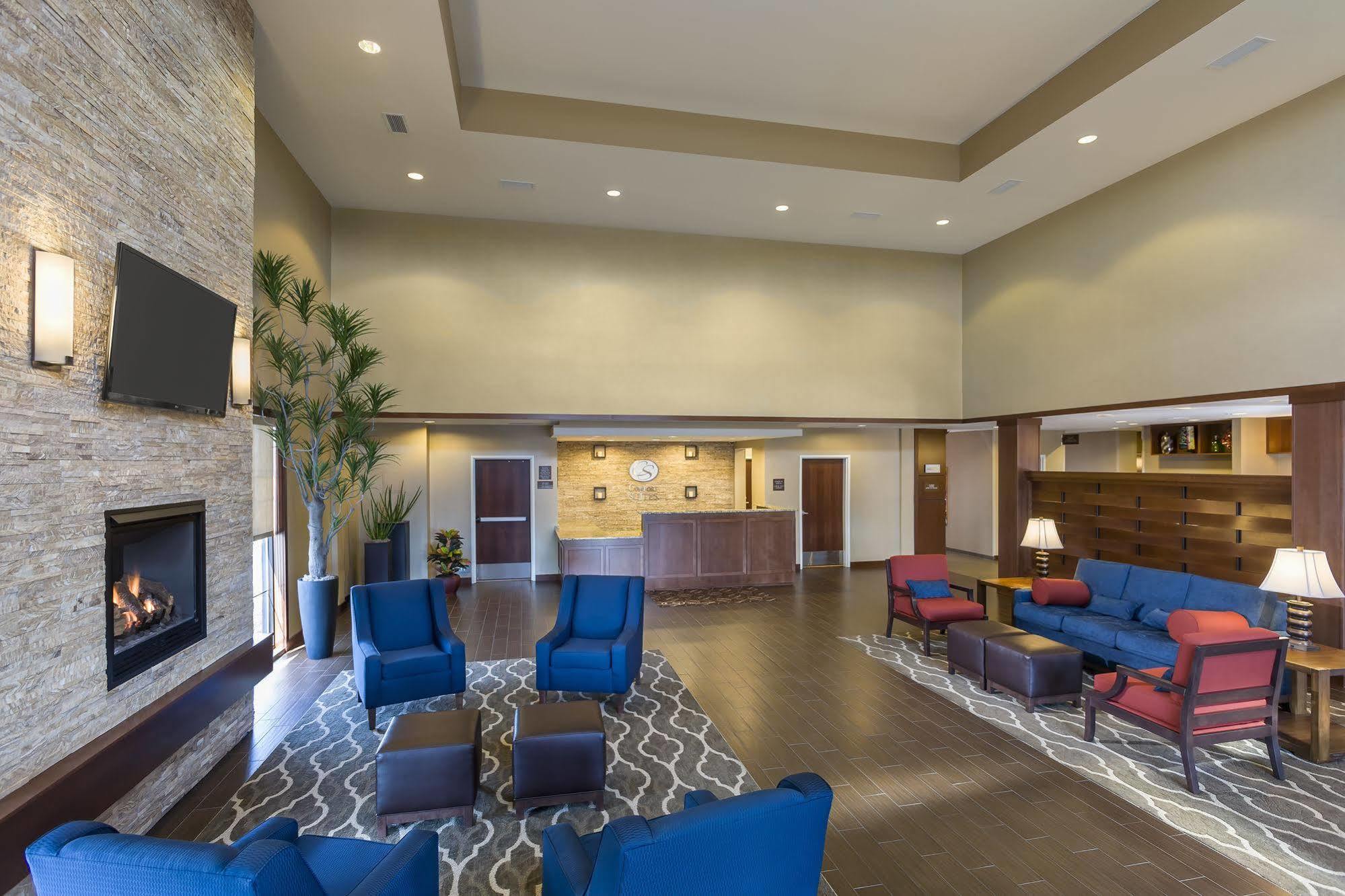 Comfort Suites Fargo Medical Center Εξωτερικό φωτογραφία