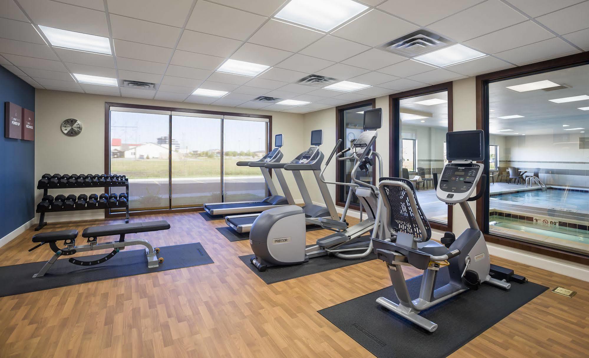 Comfort Suites Fargo Medical Center Εξωτερικό φωτογραφία